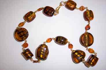 Large brown glass neckl.jpg